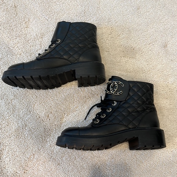 Chanel Brave Boots 20A black size 38 full set - Picture 3 of 9